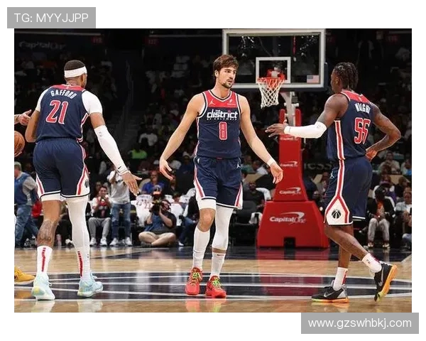 奇才与活塞激战正酣 球员表现精彩纷呈 谁能笑到最后见分晓